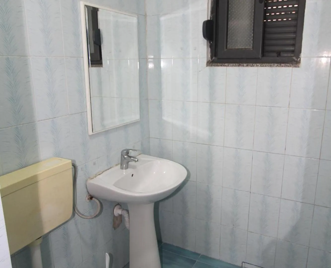 Kompleksi Eli Guest House Durres 0*,  Albania