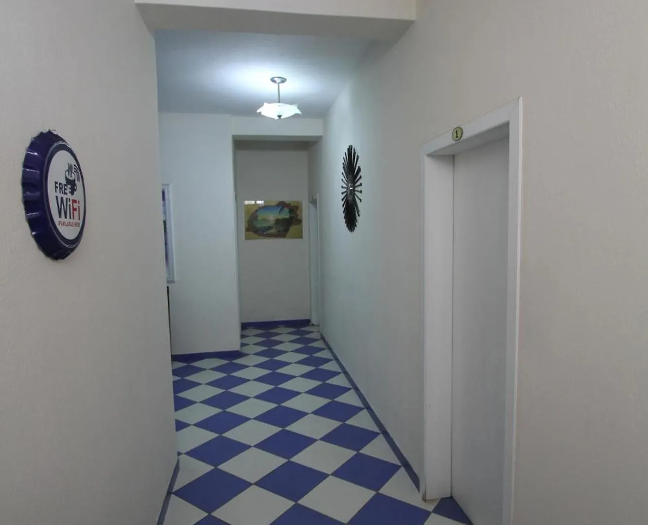 Kompleksi Eli Guest House Durres 0*,