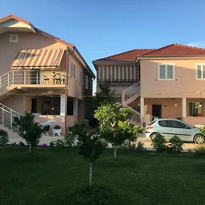 Vila Islami Pensionat